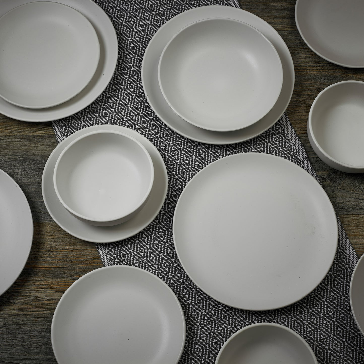Coloured Stone Ceramic 12/24 Piece Dinnerware Crockery Plates Bowls Dining Set