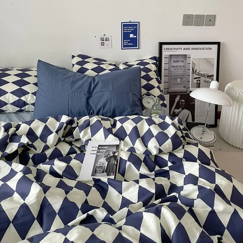 Student Dormitory Bedding Set (3-Piece)