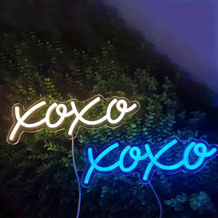 USB Acrylic Lamp "xoxo"