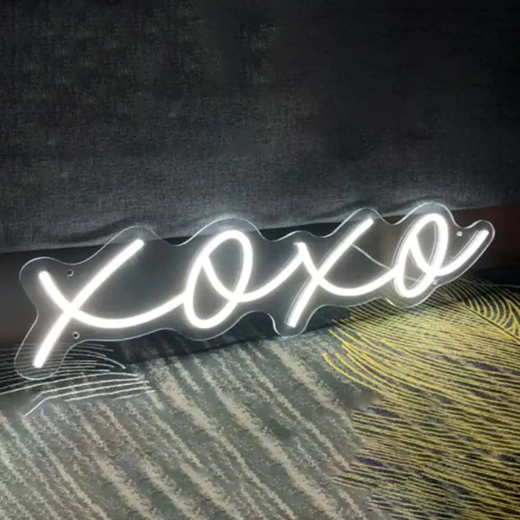 USB Acrylic Lamp "xoxo"